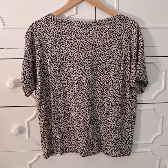 NWT Victoria’s Secret Sleep Tee Size Medium - Picture 5 of 5